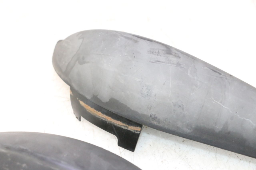 photo de CARENADO TRASERO PEUGEOT LUDIX PRO 2T 50 (2010 - 2017) - Detalles de los puntos de fijación