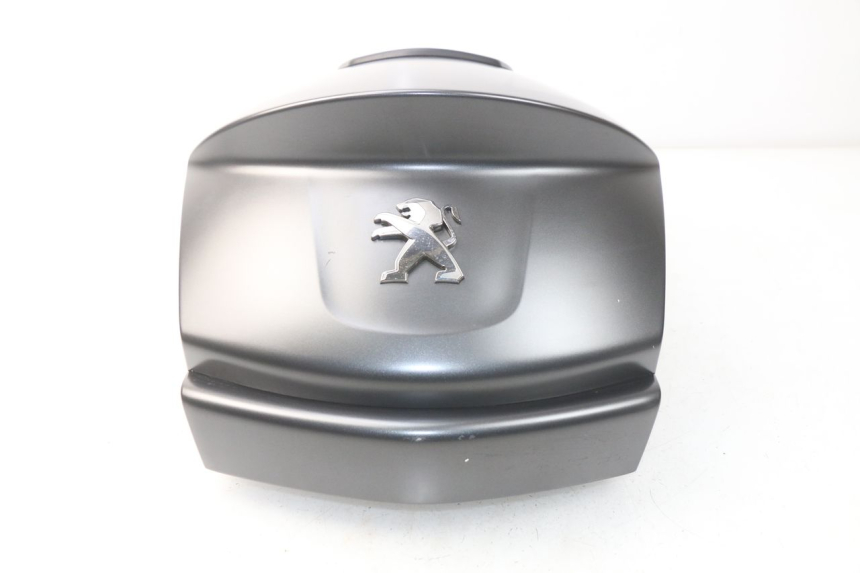 photo de CARENADO TRASERO PEUGEOT METROPOLIS 400 (2017 - 2020) - Detalles de los puntos de fijación