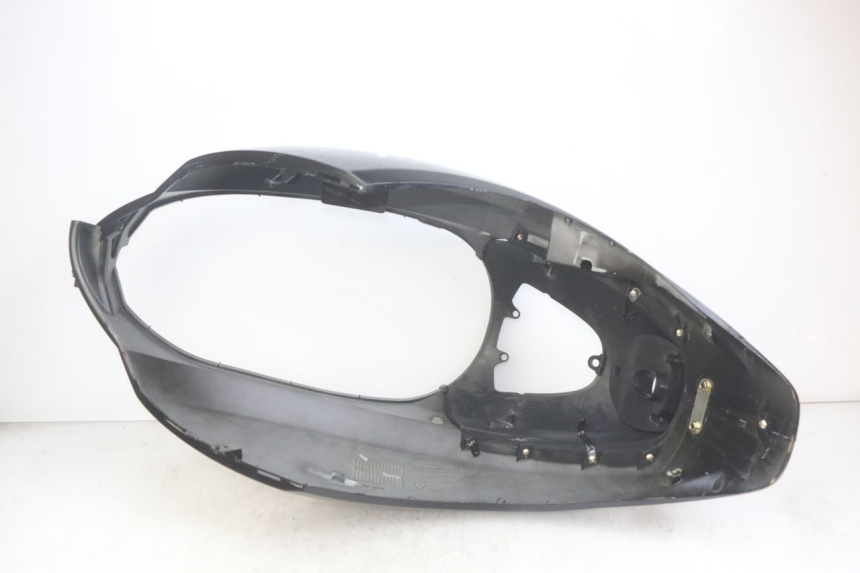 photo de CARENADO TRASERO SYM MIO 50 (2011 - 2017) - Primer plano técnico