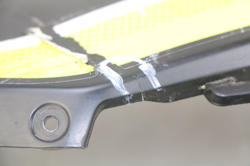 photo de CARENADO TRASERO SYM ORBIT III 3 4T 50 (2021 - 2025) - Primer plano de alta resolución