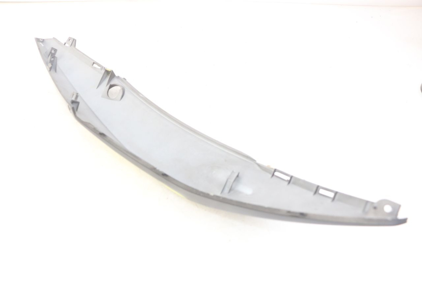 photo de CARENADO TRASERO SYM ORBIT III 3 4T 50 (2021 - 2025) - Zoom estado de uso