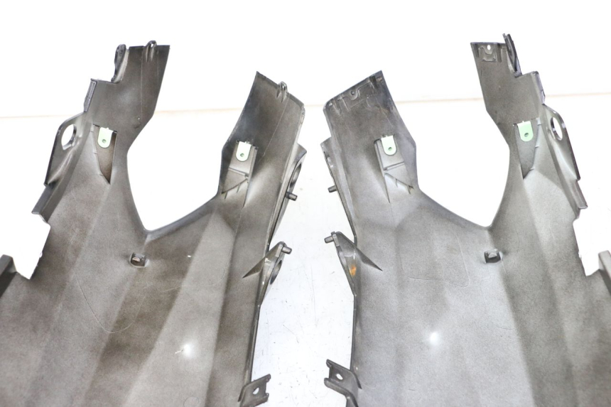 photo de CARENADO TRASERO PEUGEOT KISBEE 4T 50 (2018 - 2022) - Primer plano de alta resolución