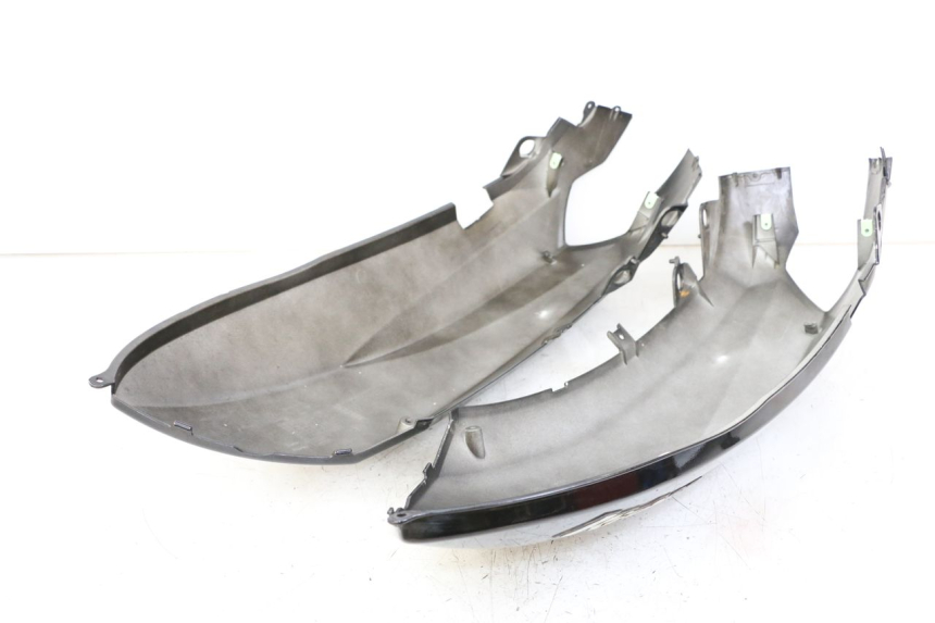 photo de CARENADO TRASERO PEUGEOT KISBEE 4T 50 (2018 - 2022) - Foto de producto adicional