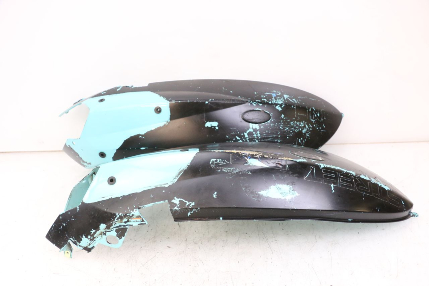 photo de CARENADO TRASERO PEUGEOT STREETZONE 4T 50 (2018 - 2023) - Características distintivas