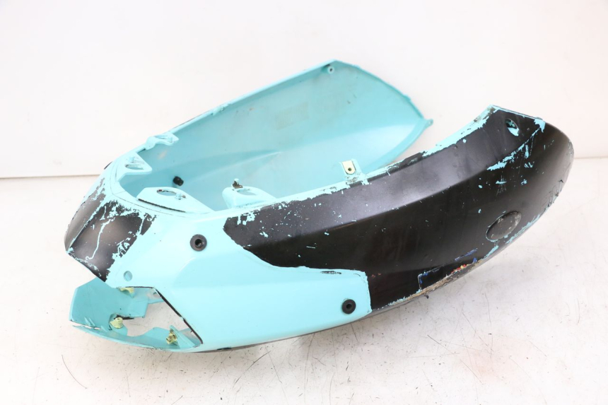 photo de CARENADO TRASERO PEUGEOT STREETZONE 4T 50 (2018 - 2023) - Zoom estado de uso