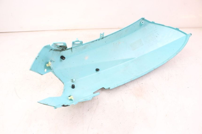 photo de CARENADO TRASERO PEUGEOT STREETZONE 4T 50 (2018 - 2023) - Estado de la superficie y material