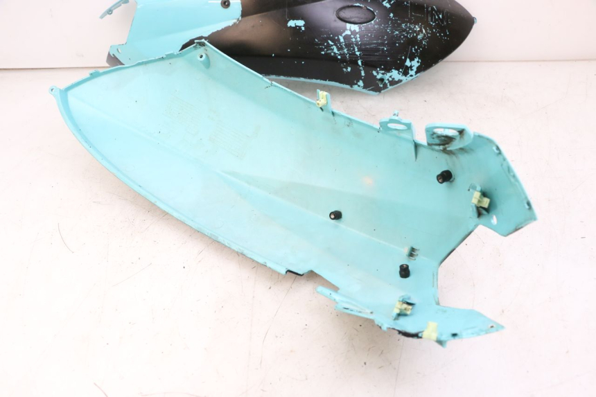 photo de CARENADO TRASERO PEUGEOT STREETZONE 4T 50 (2018 - 2023) - Marcados y referencias originales