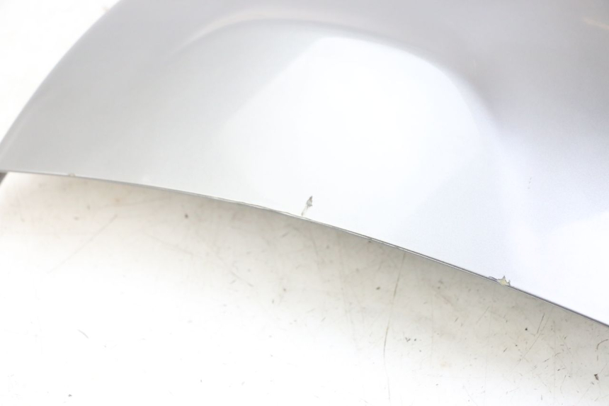 photo de CARENADO TRASERO PIAGGIO MP3 LT 400 (2007 - 2012) - Detalles de los puntos de fijación