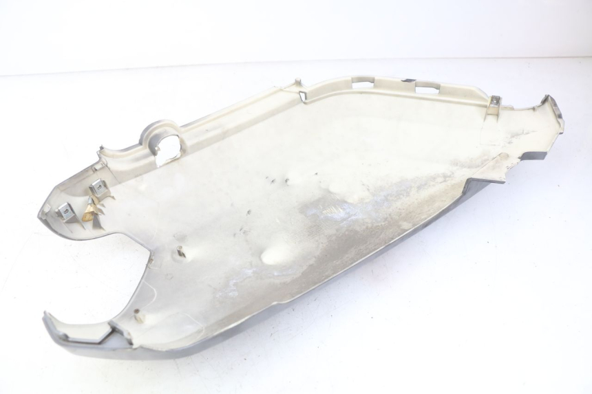 photo de CARENADO TRASERO LVNENG S5 1 (2019 - 2023) - Primer plano de alta resolución