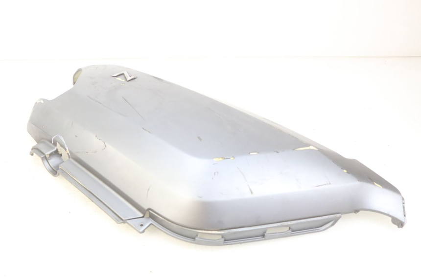 photo de CARENADO TRASERO LVNENG S5 1 (2019 - 2023) - Enfoque en la estructura