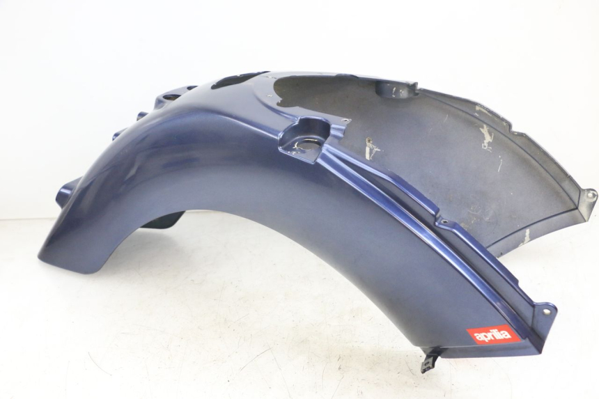 photo de CARENADO TRASERO APRILIA SCARABEO GT 125 (1999 - 2007) - Primer plano técnico