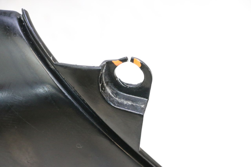 photo de CARENADO TRASERO PEUGEOT SPEEDFIGHT 2 AC 50 (2000 - 2009) - Primer plano técnico