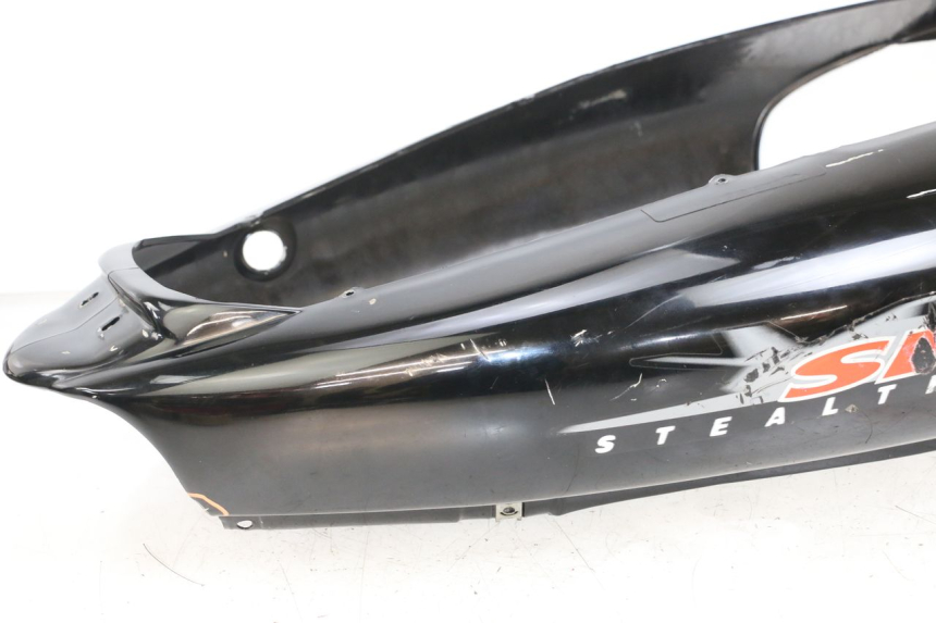 photo de CARENADO TRASERO APRILIA SR CARB LC 2T 50 (2004 - 2012) - Zoom sobre los componentes