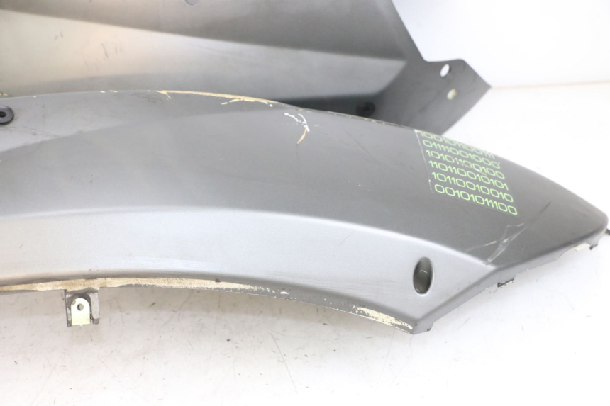 photo de CARENADO TRASERO PEUGEOT STREETZONE I 2T 50 (2018 - 2020) - Primer plano de alta resolución