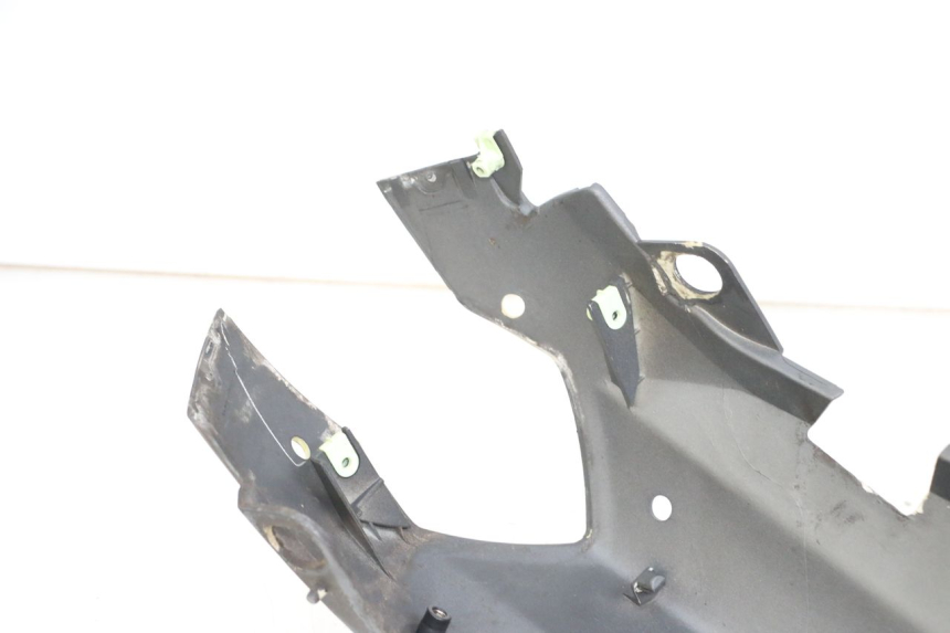 photo de CARENADO TRASERO PEUGEOT STREETZONE I 2T 50 (2018 - 2020) - Primer plano técnico