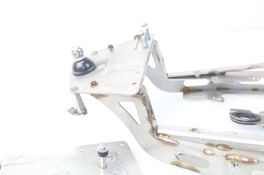 photo de CARENADO TRASERO YAMAHA TDM ABS 900 (2002 - 2014) - Características distintivas