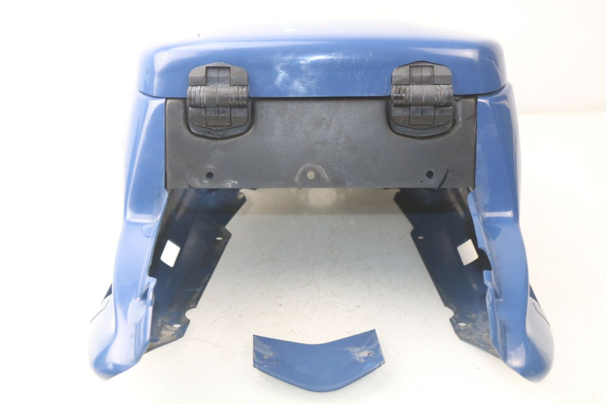 photo de CARENADO TRASERO YAMAHA TDM ABS 900 (2002 - 2014) - Primer plano técnico