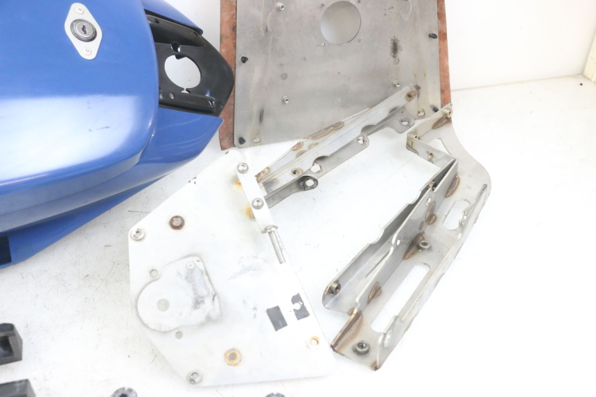 photo de CARENADO TRASERO YAMAHA TDM ABS 900 (2002 - 2014) - Zoom calidad de ocasión