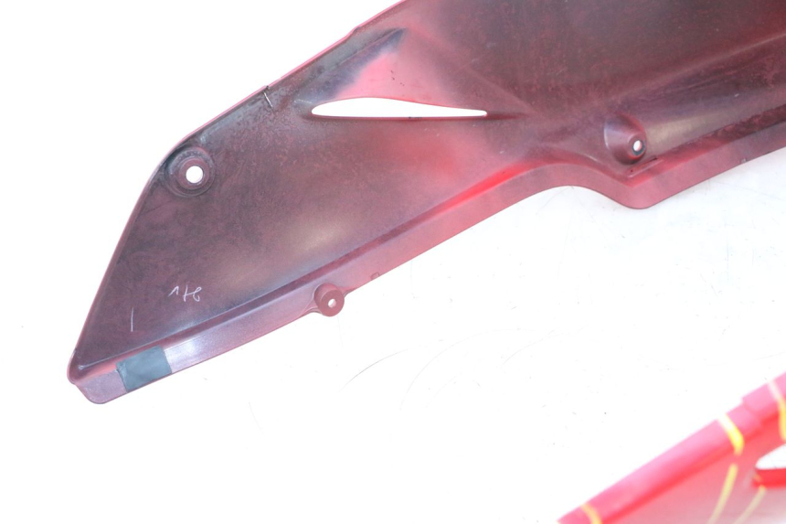 photo de CARENADO TRASERO HONDA VFR FI RC46 800 (1998 - 2001) - Primer plano técnico