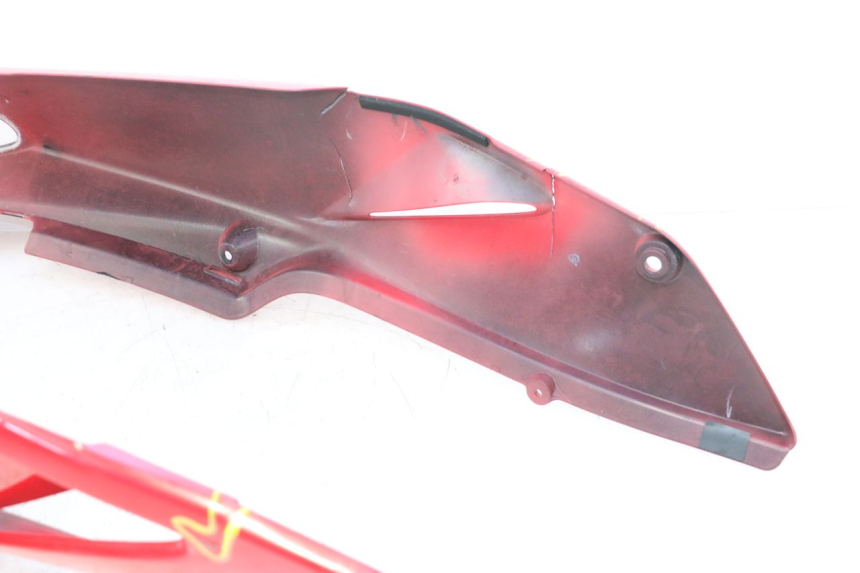 photo de CARENADO TRASERO HONDA VFR FI RC46 800 (1998 - 2001) - Detalles de los puntos de fijación