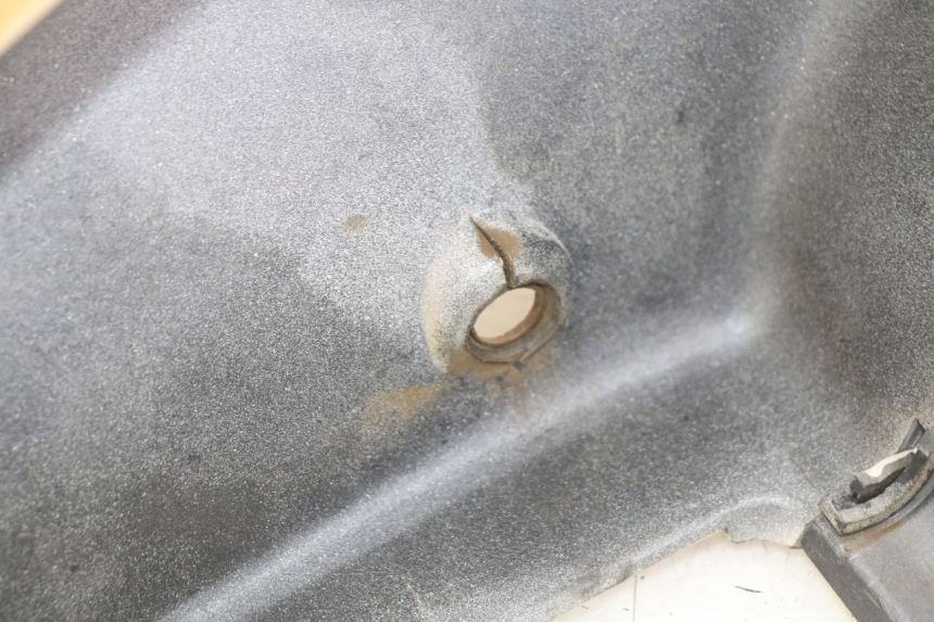 photo de CARENADO TRASERO DAELIM VJ ROADWIN FI 125 (2008 - 2017) - Detalle de la pieza