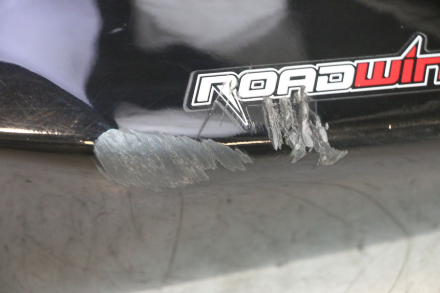 photo de CARENADO TRASERO DAELIM VJ ROADWIN 125 (2004 - 2007) - Detalle de la pieza