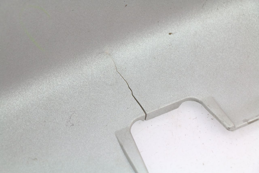 photo de CARENADO TRASERO PIAGGIO X9 125 (2000 - 2003) - Detalle de la pieza