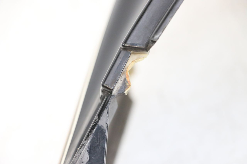 photo de CARENADO TRASERO YAMAHA XJ F 900 (1983 - 1994) - Detalles de los puntos de fijación