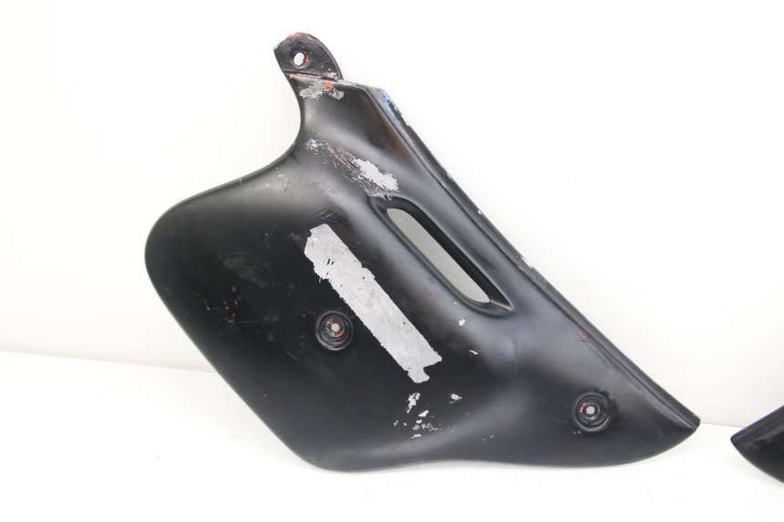 photo de CARENADO TRASERO PEUGEOT XP6 50 (1997 - 2003) - Primer plano técnico