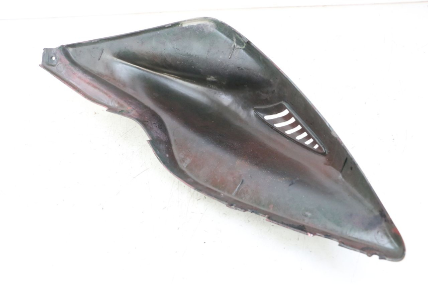 photo de CARENADO TRASERO YAMAHA AEROX 50 (1997 - 2006) - Primer plano técnico