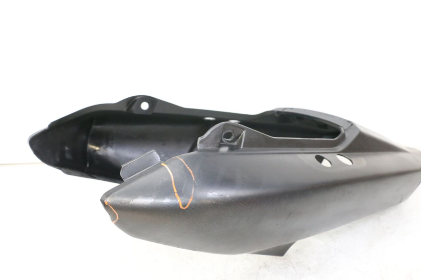 photo de CARENADO TRASERO YAMAHA FZS FAZER 600 (2001 - 2003) - Zoom sobre los componentes