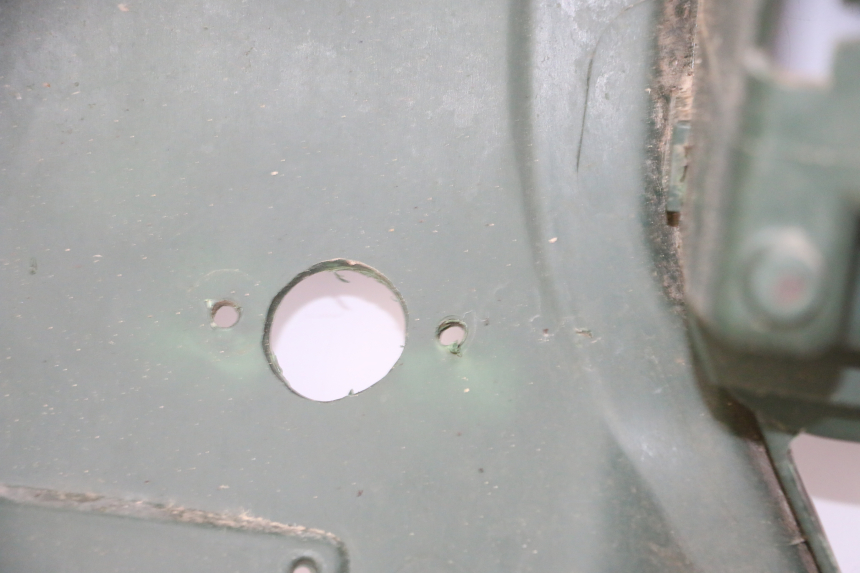 photo de CARENADO TRASERO YAMAHA YFM BRUIN 350 (2003 - 2009) - Zoom sobre los componentes