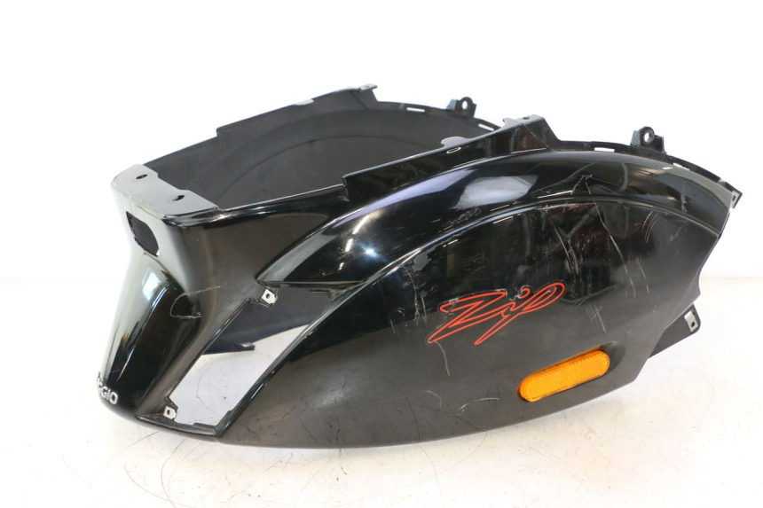 photo de CARENADO TRASERO PIAGGIO ZIP IGET 4T 50 (2021 - 2023) - Detalles de los puntos de fijación