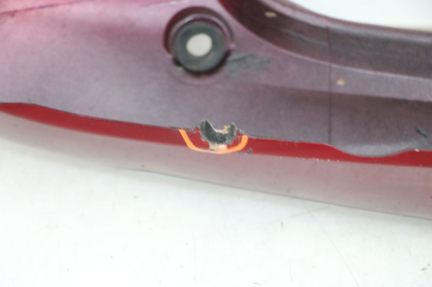 photo de CARENADO TRASERO KAWASAKI ZR 7 750 (1999 - 2004) - Detalles de los puntos de fijación