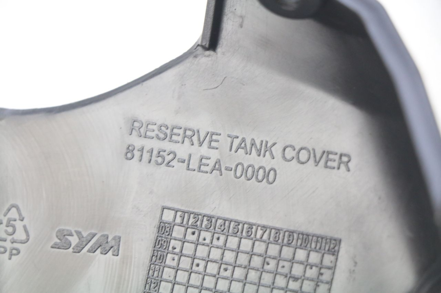 photo de CARENADO DE DEPÓSITO SYM CITYCOM CITY COM 125 (2009 - 2014) - Detalle de la pieza