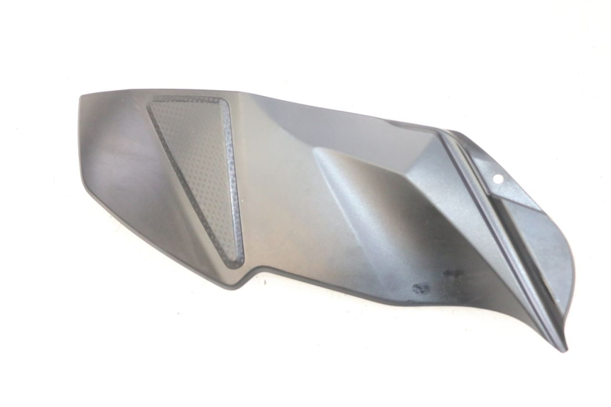 photo de CUBIERTA DE DEPÓSITO DERECHO SUZUKI GSR 750 (2011 - 2017) - Vista principal