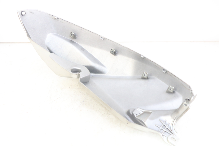 photo de CARENADO DE DEPÓSITO DERECHO YAMAHA MT ABS 125 (2014 - 2018) - Estado de la superficie y material