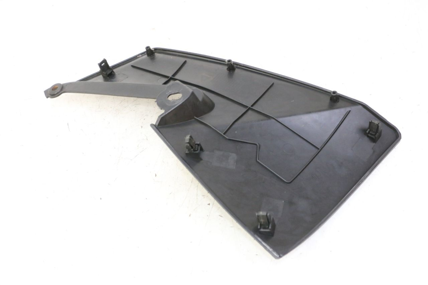 photo de TAPA DEPOSITO DERECHO MAG POWER R-STREET 50 (2016 - 2025) - Zoom estado de uso