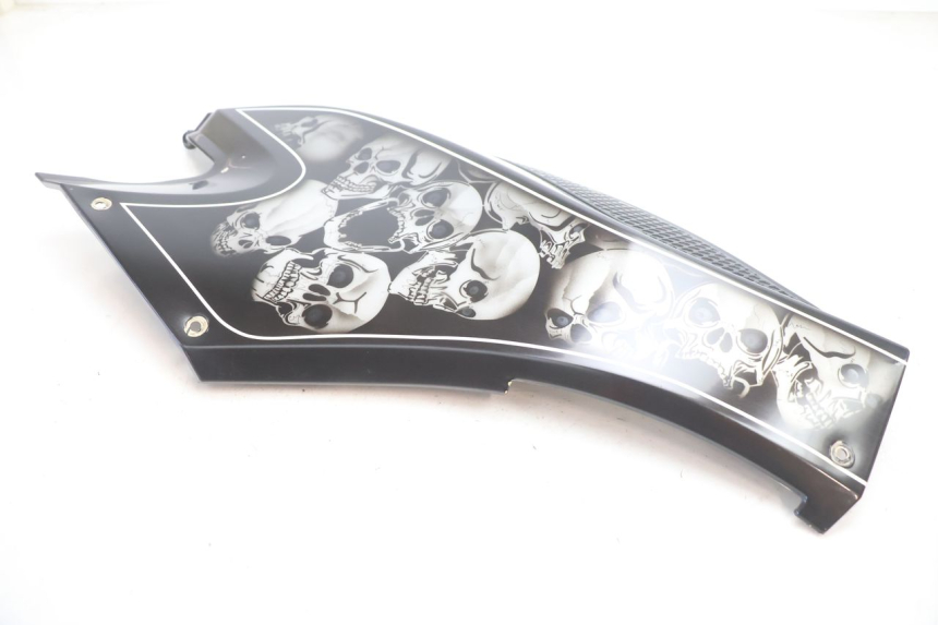 photo de TAPA DEPOSITO DERECHO CAN-AM SPYDER RS 1000 (2008 - 2012) - Otra perspectiva