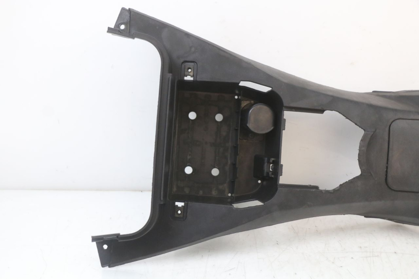 photo de TAPA DEPOSITO LONGJIA EASY MAX 125 (2020 - 2024) - Zoom estado de uso