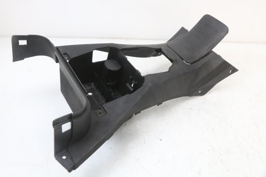 photo de TAPA DEPOSITO LONGJIA EASY MAX 125 (2020 - 2024) - Primer plano técnico