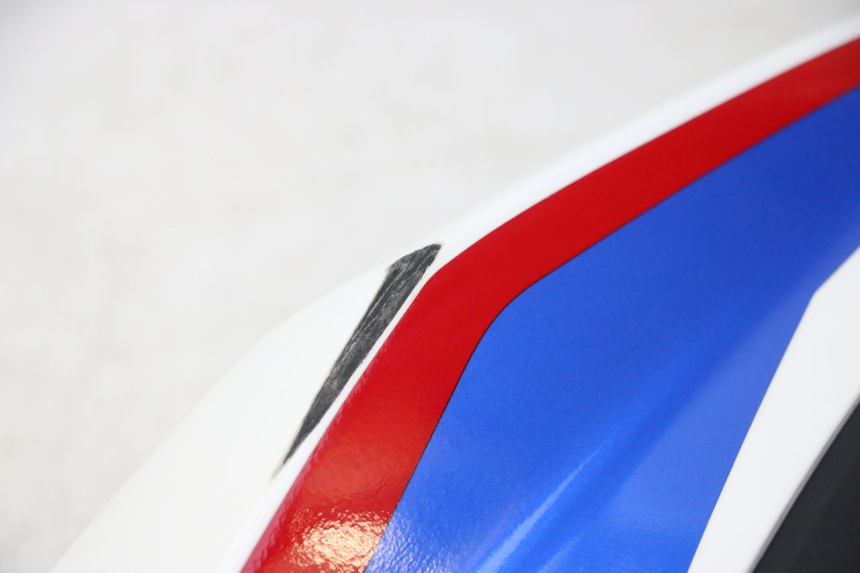 photo de TAPA DEPOSITO IZQUIERDO BMW G310 R 310 (2016 - 2020) - Zoom sobre los componentes