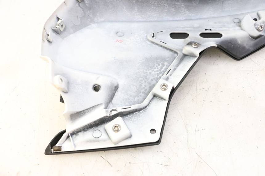 photo de TAPA DEPOSITO IZQUIERDO BMW G310 R 310 (2016 - 2020) - Vista general del producto