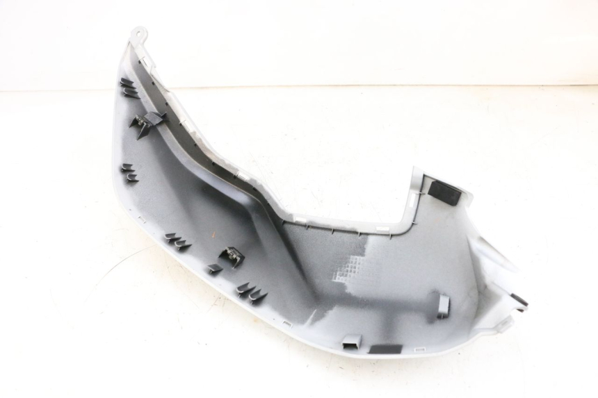 photo de TAPA DEPOSITO IZQUIERDO YAMAHA MT-07 MT07 ABS 700 (2018 - 2020) - Detalles de los puntos de fijación