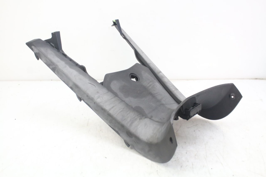 photo de TAPA DEPOSITO PEUGEOT GEOPOLIS RS 125 (2007 - 2009) - Primer plano técnico