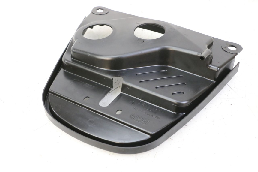 photo de TAPA DEPOSITO MBK OVETTO ONE 2T 50 (2013 - 2017) - Detalle de la pieza