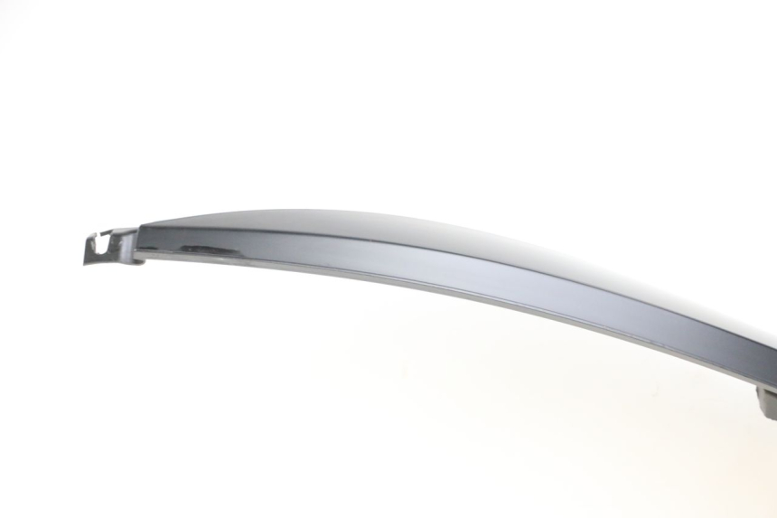 photo de TAPA DEPOSITO PIAGGIO MP3 HPE 350 (2018 - 2020) - Otra perspectiva