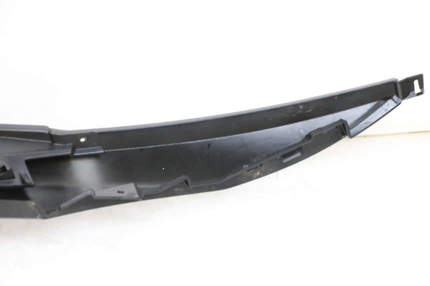 photo de TAPA DEPOSITO PIAGGIO MP3 HPE 350 (2018 - 2020) - Estado de la superficie y material