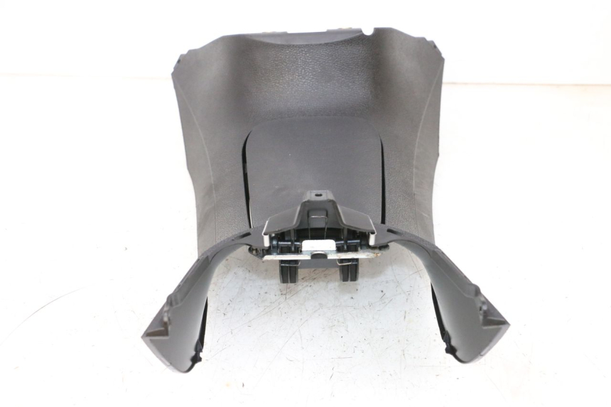 photo de TAPA DEPOSITO PIAGGIO MP3 HPE 300 (2019 - 2026) - Primer plano de alta resolución