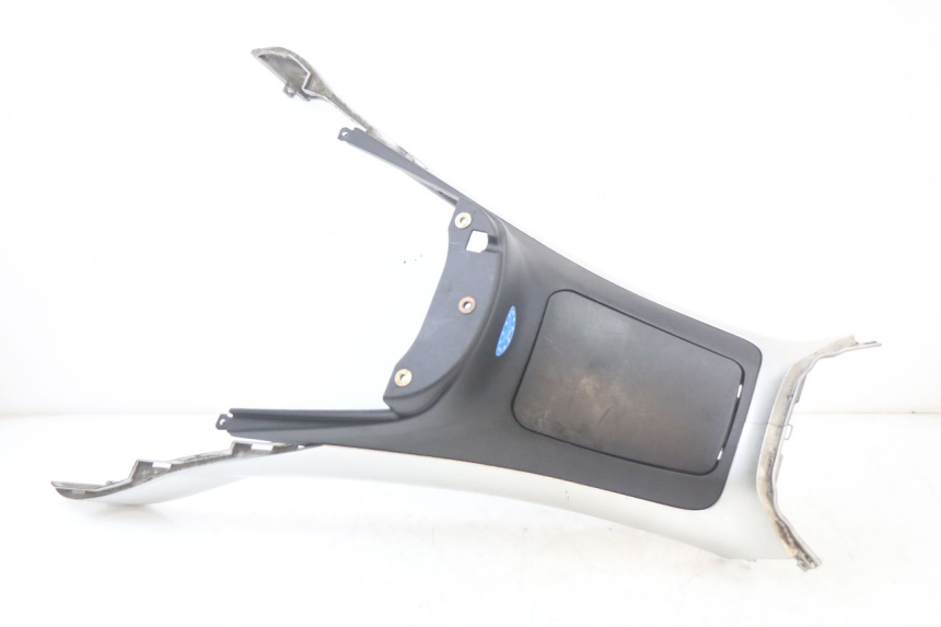 photo de TAPA DEPOSITO PIAGGIO MP3 LT 400 (2007 - 2012) - Detalle de la pieza